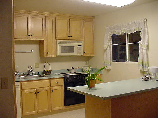 Building Photo - 42854 Parkwood St
