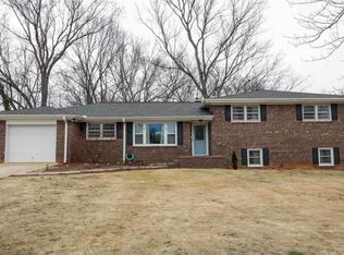 103 Lynn Dr, Taylors, SC 29687