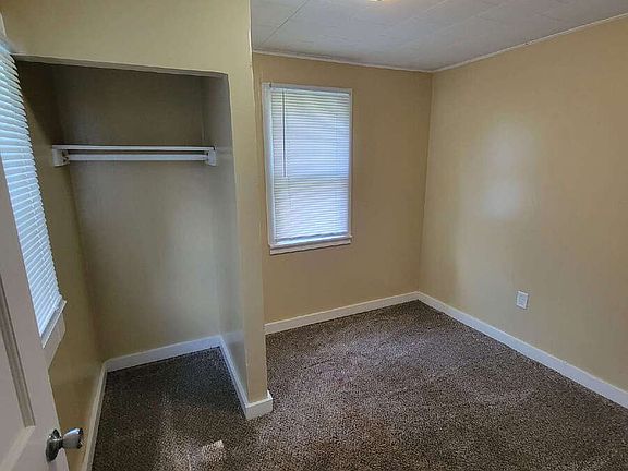 3rd image of 4113 E Naomi St