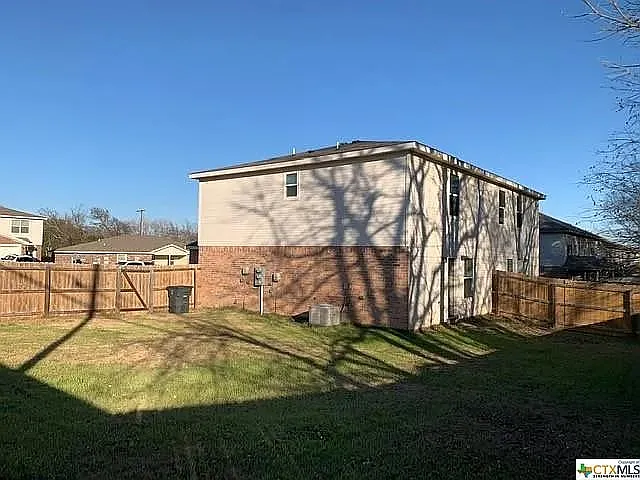 100A Kings Ct #A — Photo 13