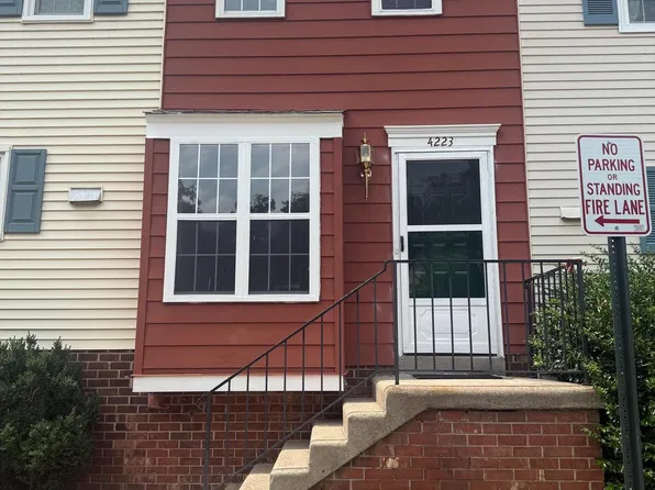 4223 Moselle Dr, Chantilly, VA 20151