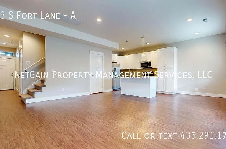 333 S Fort Ln #A — Photo 2