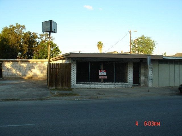 1st image of 147 E Levee St