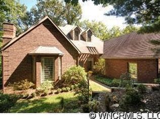 10 Glen Cove Dr, Arden, NC 28704