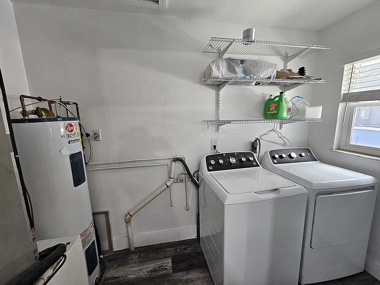 8198 SE 164th Pl — Photo 8