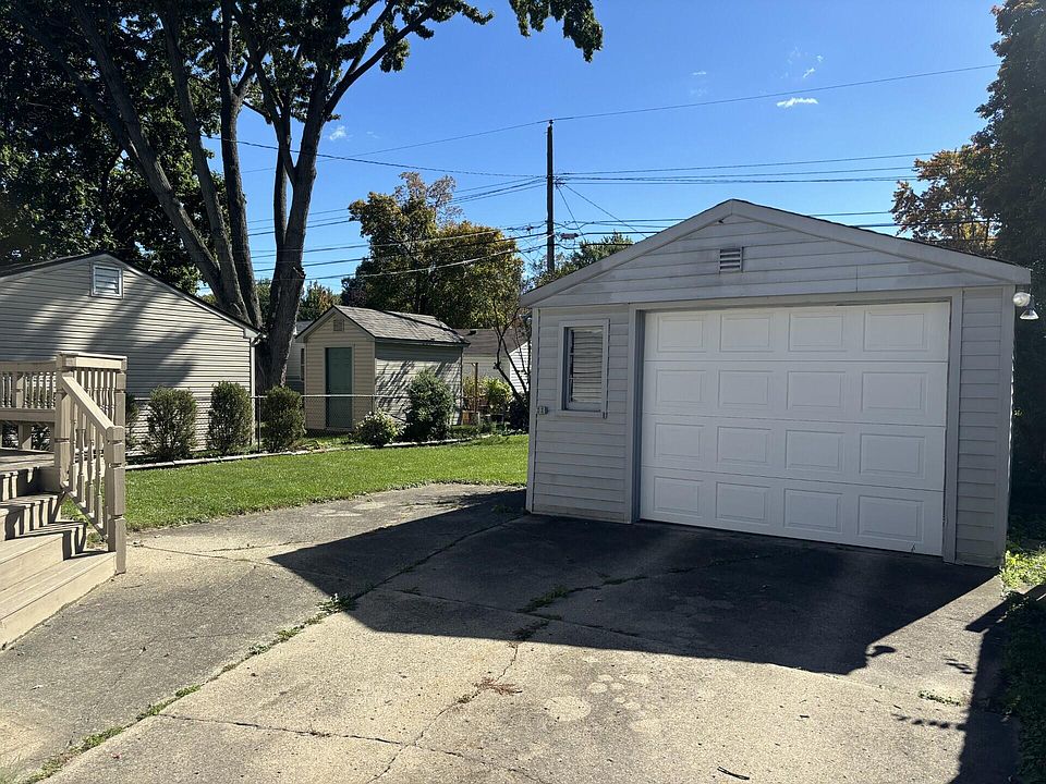 411 Leroy Ave, photo 13
