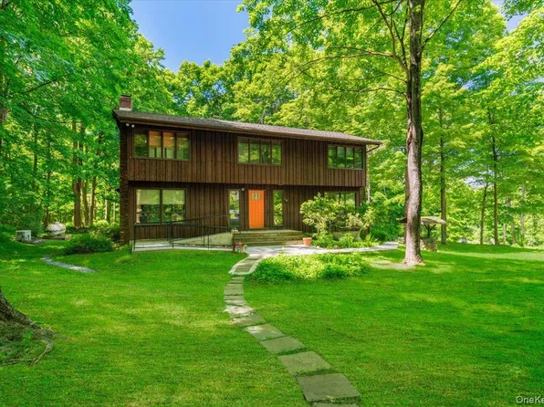 111 Philipse Brook Road, Garrison, NY 10524