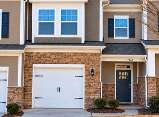 7124 Harris Bay Rd, Charlotte, NC 28269