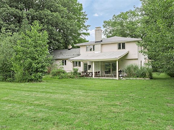 2nd image of 2435 Brian Dr