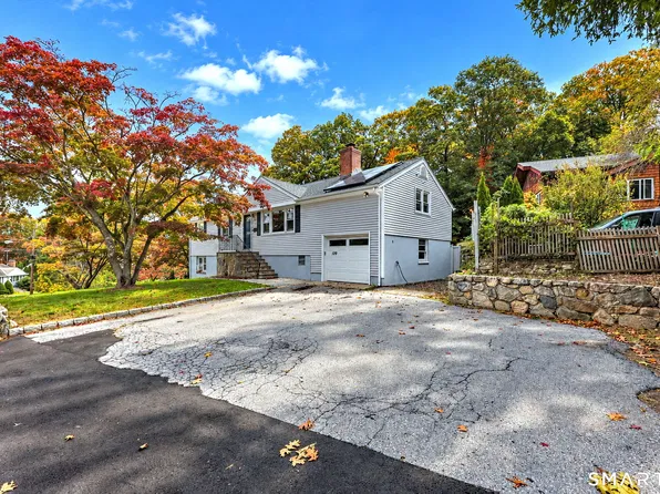 109 Saint Charles Avenue, Stamford, CT 06907