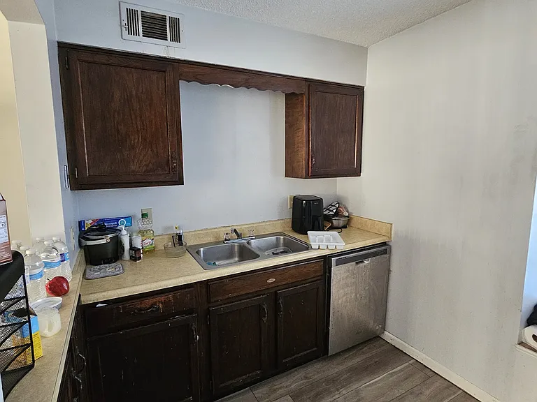 8709 Countryshire Ln #1 — Photo 2