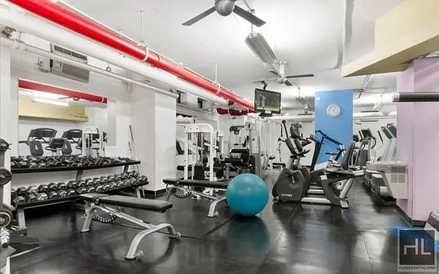 Rented by Highline Residential | media 11