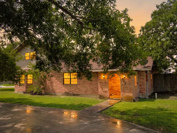 972 Barbarosa Rd, New Braunfels, TX 78130