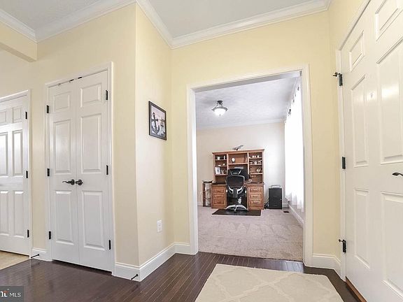 4th image of 18436 Heritage Ct