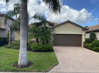 9521 River Otter Dr, Fort Myers, FL 33912