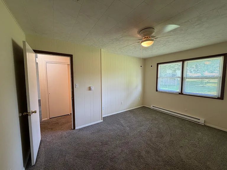 201 Martin Ct — Photo 9