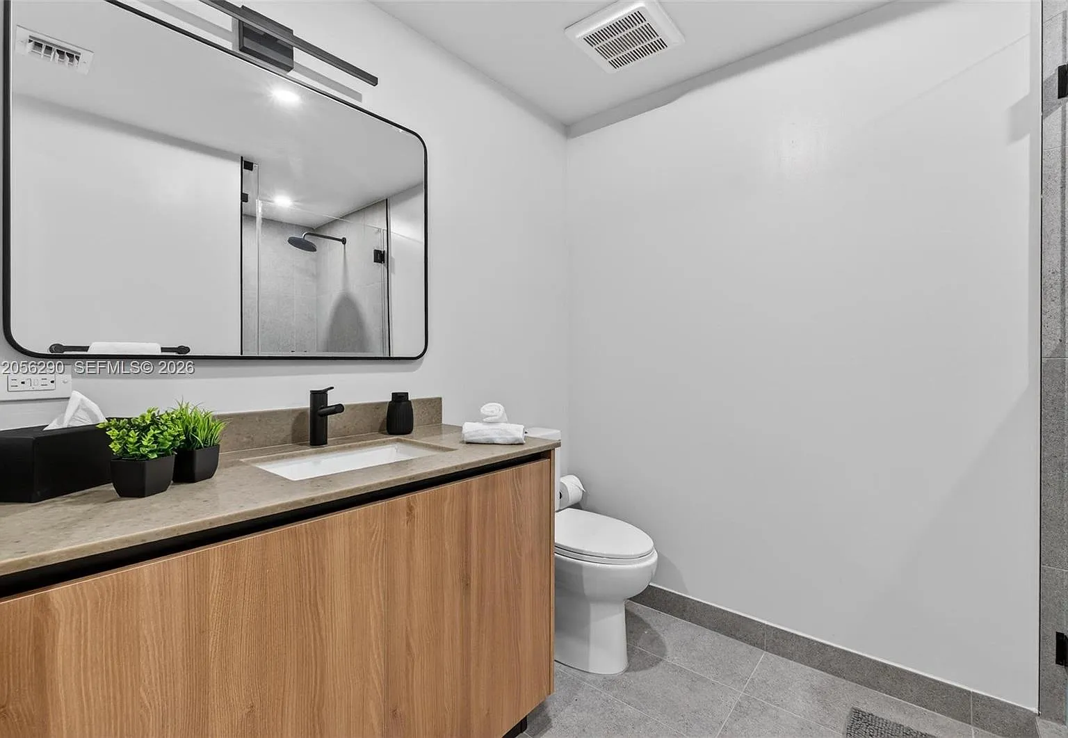 Studio, 401 sqft, $2,800 — Photo 2