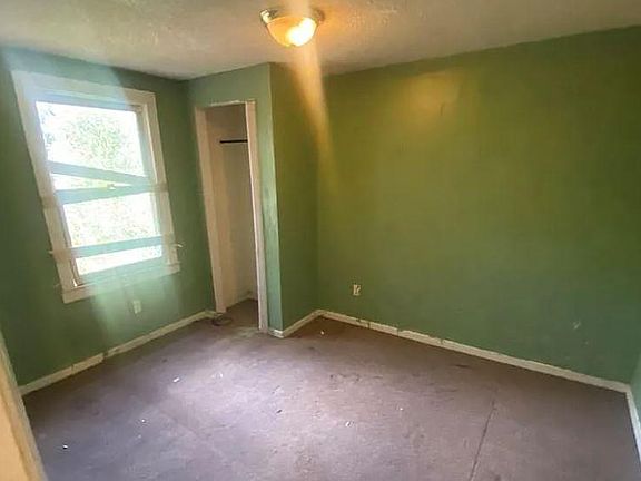 4th image of 7836 Carelock Cir