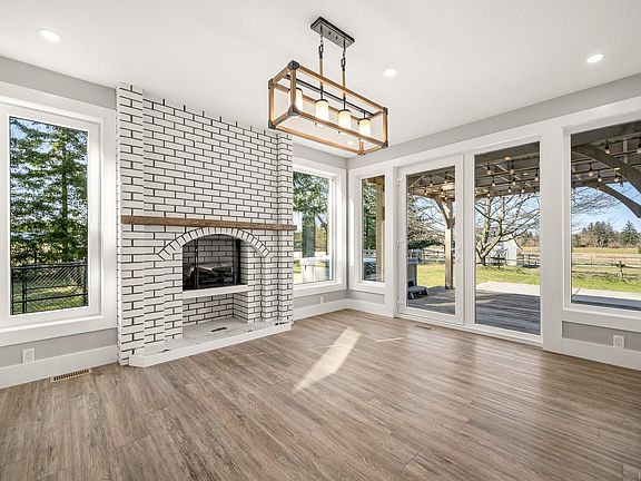 4th image of 6104 Ledingham Rd