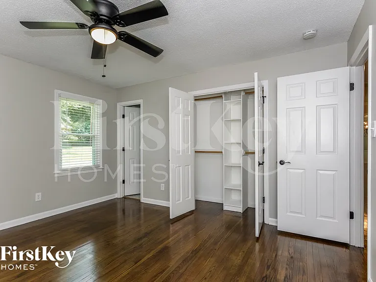 524 Jasin Dr — Photo 9