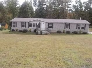 121 Edna Dr, Cleveland, GA 30528