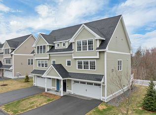 38 Green Rd, Newmarket, NH 03857