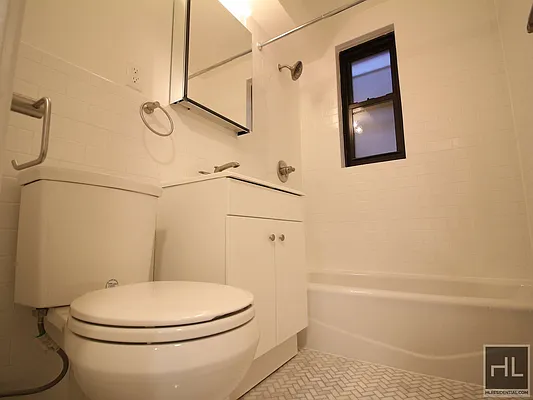 Rented by Highline Residential | media 12