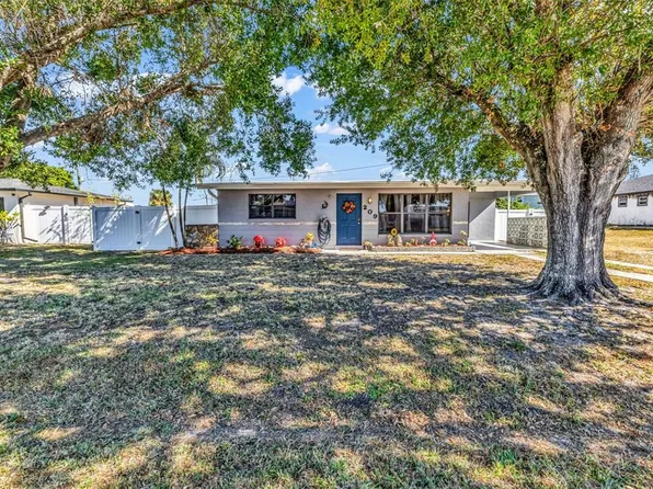 209 SEMINOLE BOULEVARD NW, PORT CHARLOTTE, FL 33952