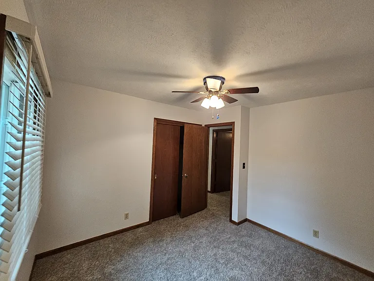 5208 Ascot Cir — Photo 18