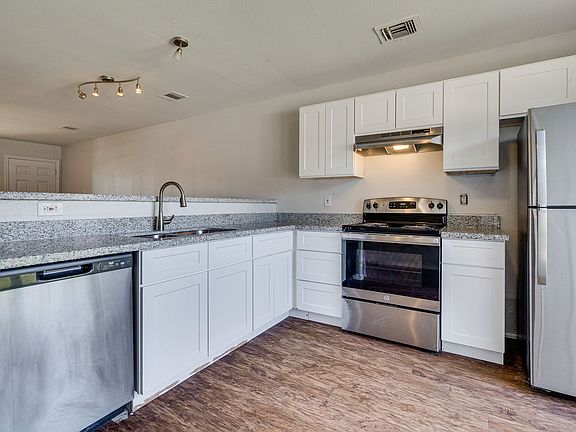 1834 River Crossing Cir APT E, Austin, TX 78741 | Zillow