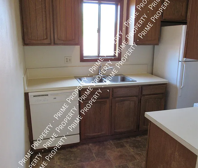 1428 E Beloit Ave #1430-E — Photo 10