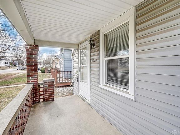 4th image of 2019 Rosemont Blvd