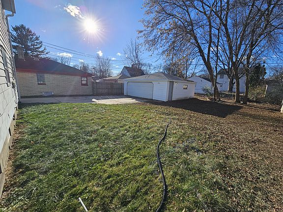 Great backyard to unwind and relax during the warmer weather months!