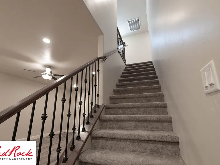 493 N 550 W — Photo 50