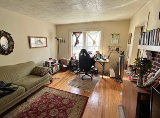 223 E 1st St #2, Bloomington, IN 47401