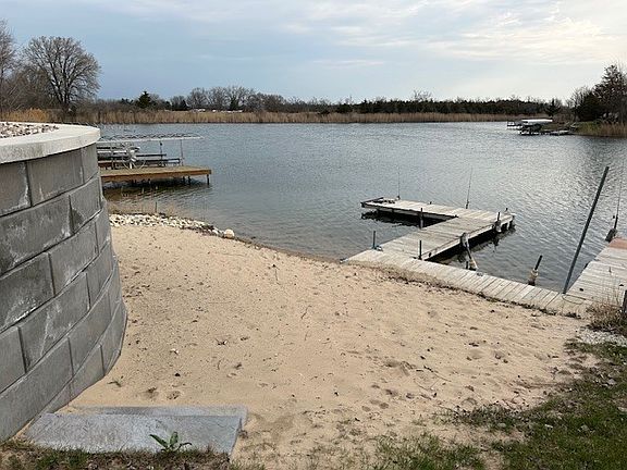 3rd image of 18530 W 3000 North Rd #47