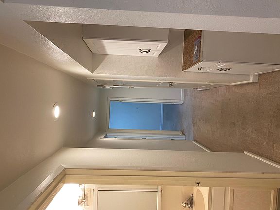 5th image of 5712 Hatchery Ct #B