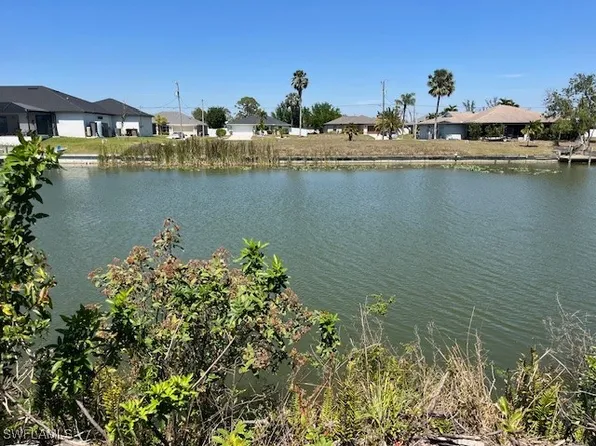 2111 NW 9th Ter, Cape Coral, FL 33993