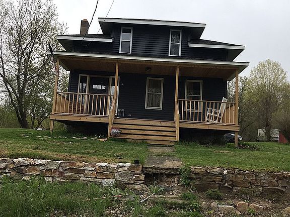 2nd image of 37598 Park St