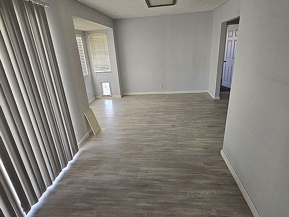 4th image of 26298 Fleet Ln