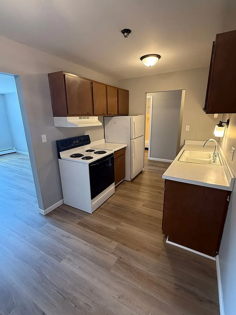 Butterworth Apartments — Photo 1