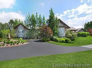 6001 E Stanford Dr, Cherry Hills Village, CO 80111
