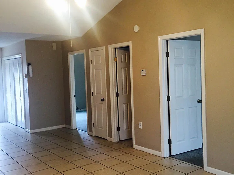 140 Lanier Dr #140 — Photo 3