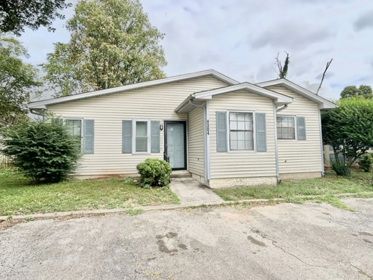 Move-In Special $350.00 off your 1st months rent! — Photo 1