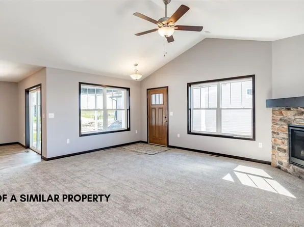 1623 Petrus Dr NE, Cedar Rapids, IA 52402