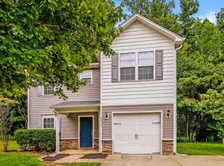8412 Four Sisters Ln, Charlotte, NC 28215