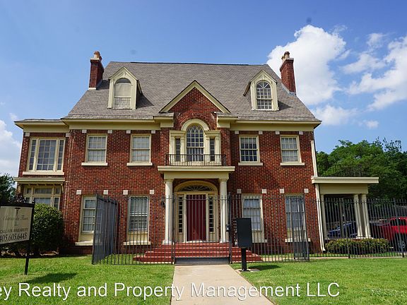 2nd image of 701 NE 15th St #6008544