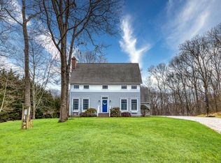 25 Lakeview Dr, Shelter Island, NY 11964