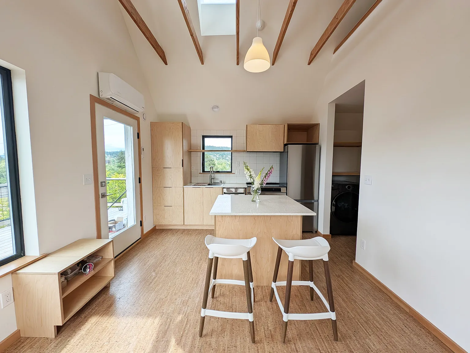 1 bed, 450 sqft, $2,150 — Photo 1