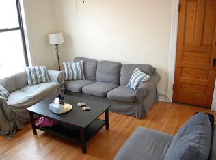 1049 W Roscoe St, Chicago, IL 60657